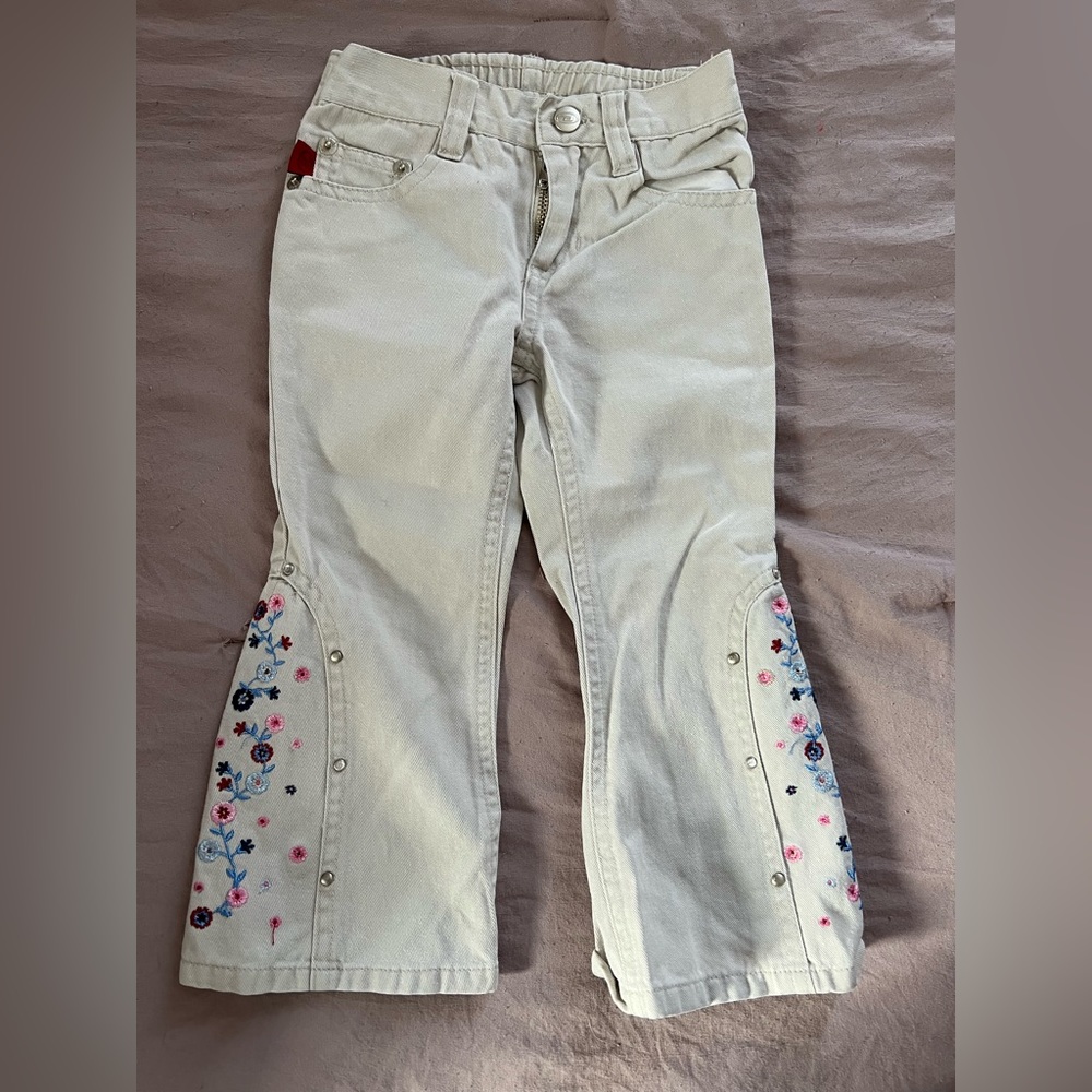 Super cute toddler jeans with flowers